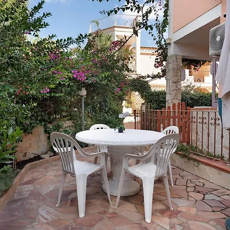 Lelu' Holiday home Villasimius